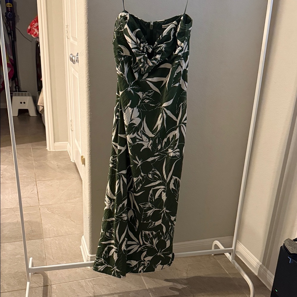 Abercrombie & Fitch Green and White Tropical Strapless Maxi Dress